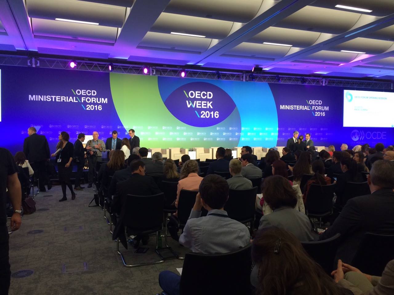 Univerzitet Metropolitan na globalno značajnom skupu OECD: OECD WEEK 2016 u Parizu